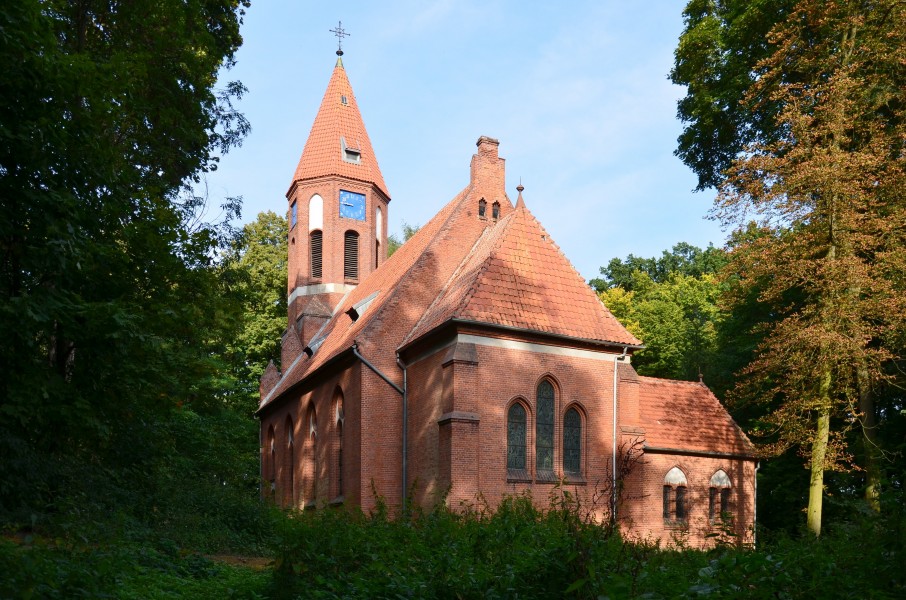 Dębowa Łąka, kościół Matki Boskiej Bolesnej 1 (WLZ14)