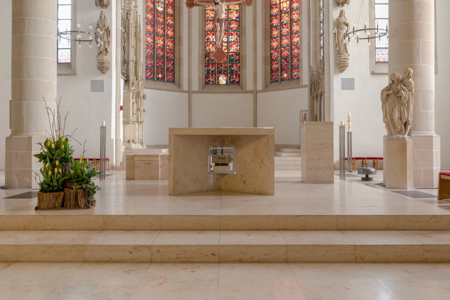 Dülmen, St.-Viktor-Kirche, Innenansicht, Altar -- 2018 -- 0782