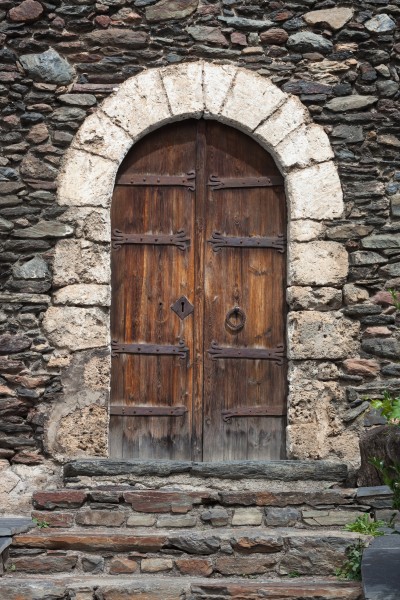 Door of the church of Sant Serní de Llorts. Ordino. Andorra 90