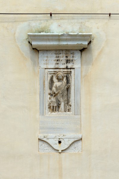 Dorsoduro Chiesa Angelo Raffaele rilievo abside Venezia