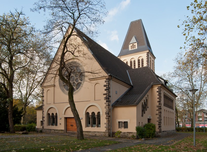 Duisburg, Neumühl, Gnadenkirche, 2012-11 CN-03