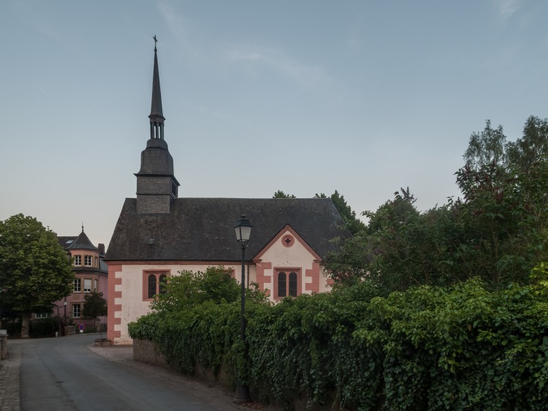 Echternach, kapel aan de Rue de la Chapelle foto1 2014-06-08 21.19