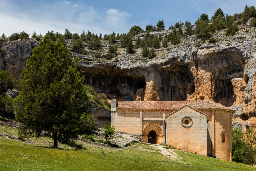 Ermita de San Bartolomé, Parque Natural del Cañón del Río Lobos, Soria, España, 2017-05-26, DD 01