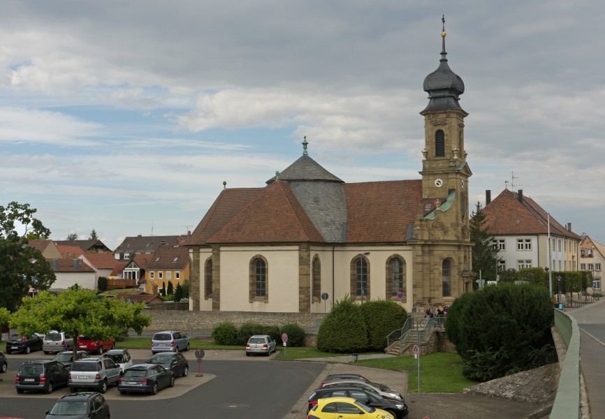 Etwashausen, die katholische Heilige Kreuzkapelle DmD-6-75-141-163 vanaf die Alte Main Brücke foto13 2016-08-06 16.40