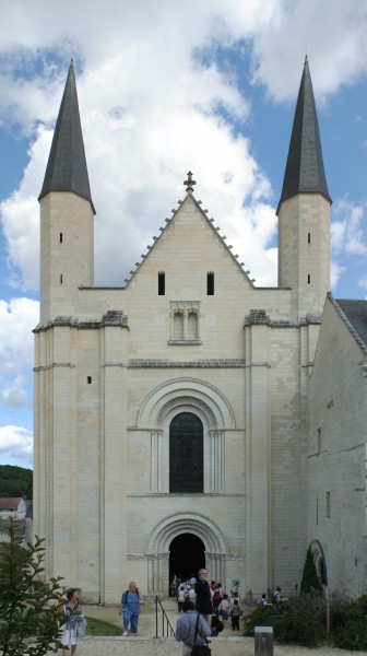 Fontevraud, façade abbatiale
