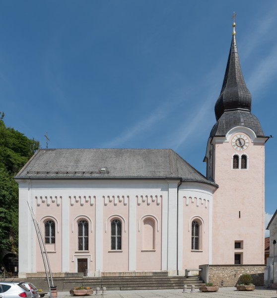 Griffen Pfarrkirche Hll Peter und Paul Sued-Ansicht 19052015 3874