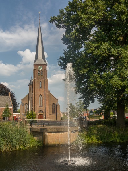 Harreveld, de Sint Agathakerk RM516287 foto5 2015-08-21 16.57