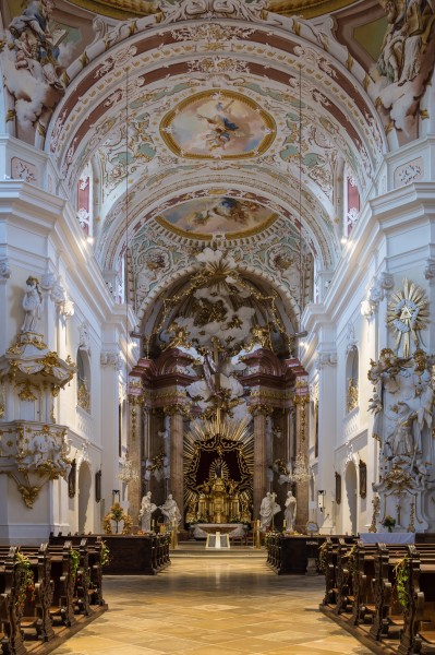 Heiligenkreuz-Gutenbrunn Kirche Innenraum 01