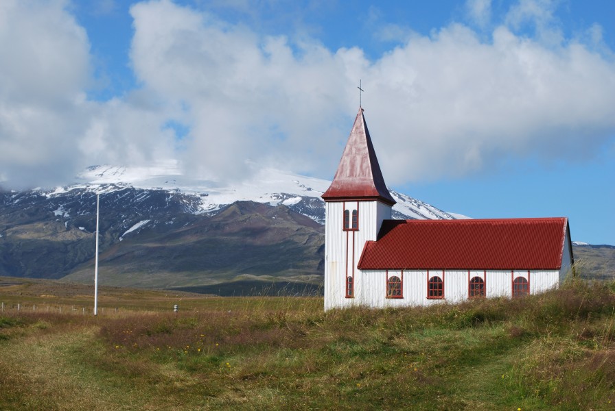 Hellnar church (1)