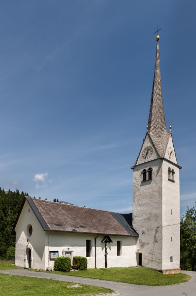 Hermagor Mellweg katholische Pfarrkirche hl Gertraud SW-Ansicht 08062017 9183