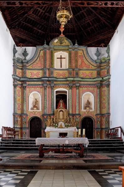 Iglesia de Nuestra Señora de la Antigua - Main altar