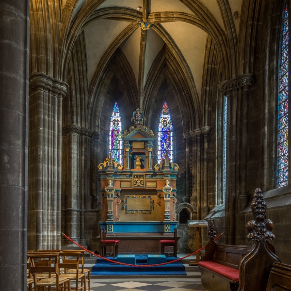 Interior, Glasgow Cathedral - Memorial 1