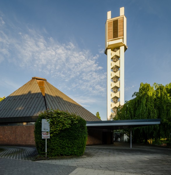 Johanniskirche-Muelheim-2013