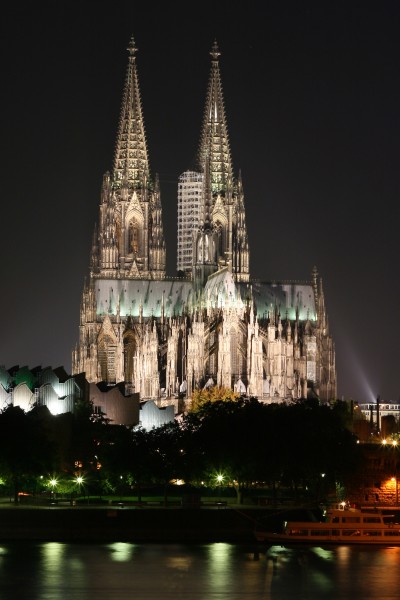 Kölner Dom nachts
