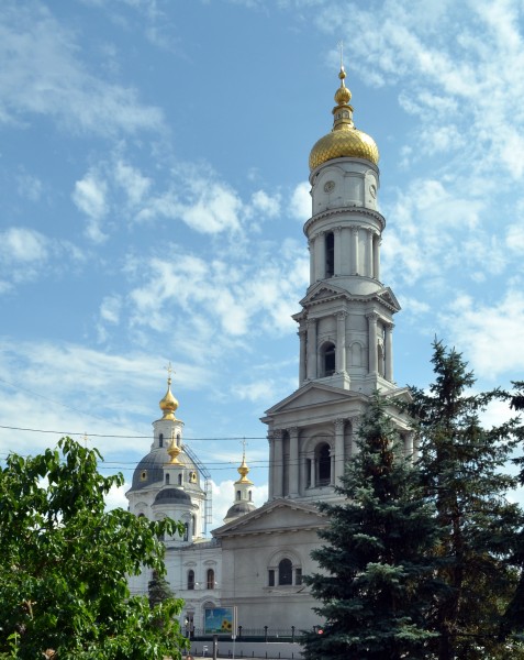 Kharkiv Uspensky Cathedral (view from Sobornyi park, 2017)