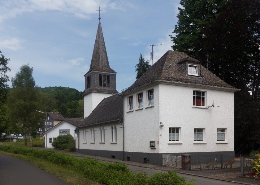 Kirchen, evangelische kerk aan de Gilsbachstrasse foto10 2017-06-03 14.27