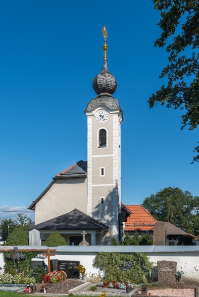 Klagenfurt Hoertendorf Pfarrkirche hl Jakobus major West-Ansicht 21092015 7645