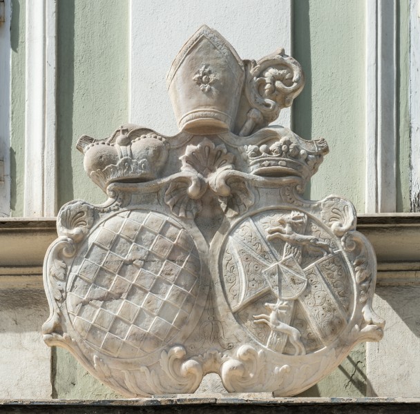 Klagenfurt Pernhartgasse 6 Gurker Domkapitelhaus S-Portal Wappen 06072016 3774