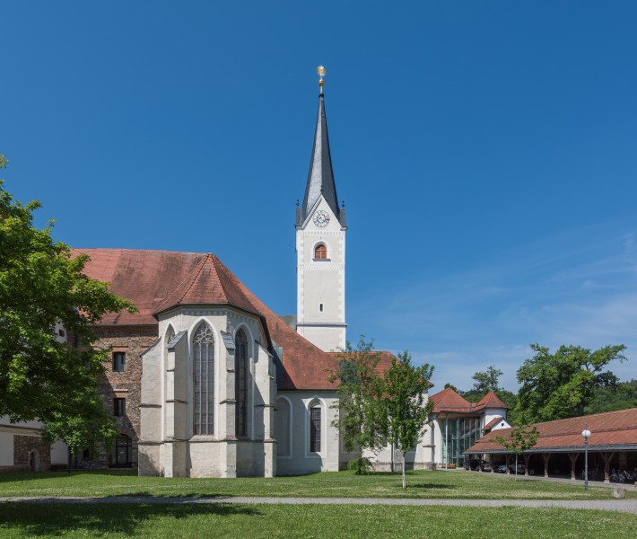 Klagenfurt Stift Viktring Marienhof Stiftskirche Ost-Ansicht 08062015 4579