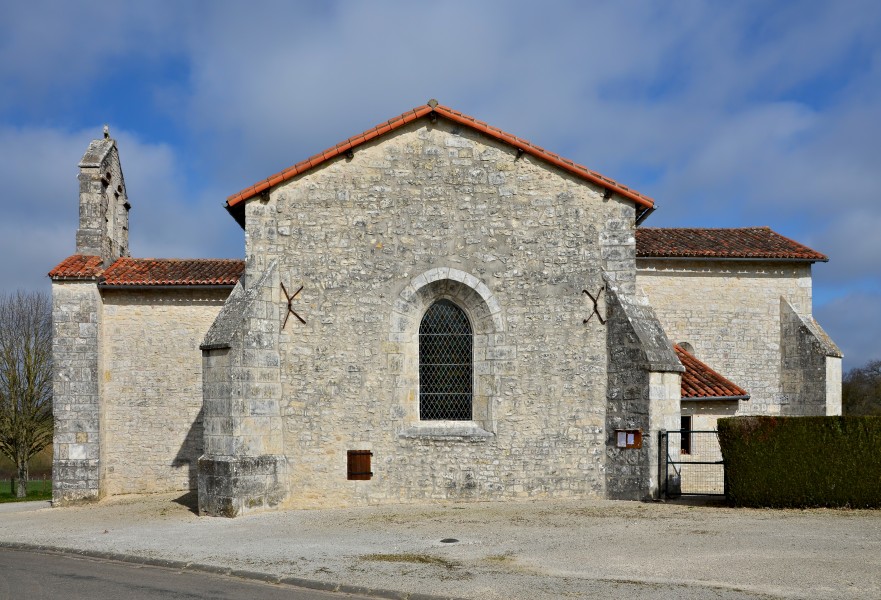 Le Bouchage 16 Église vue sud 2014
