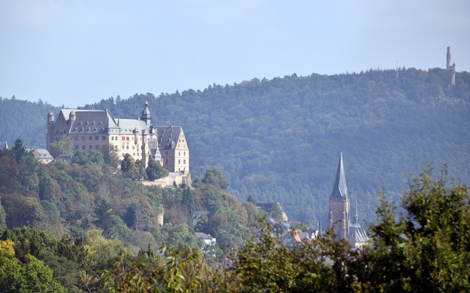 Marburger Schloss von Südwest (2)