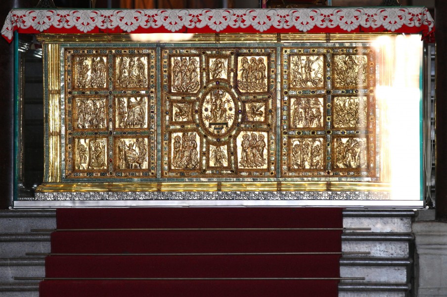 gold in Saint Ambrose basilica, Milan, Italy, August 2013, picture 12