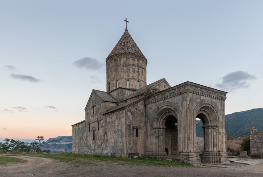 Monasterio de Tatev, Armenia, 2016-10-01, DD 83-85 HDR