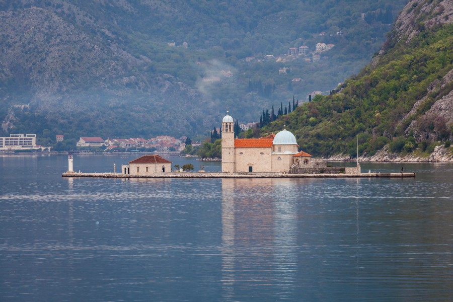 Nuestra Señora de las Rocas, Perast, Bahía de Kotor, Montenegro, 2014-04-19, DD 42