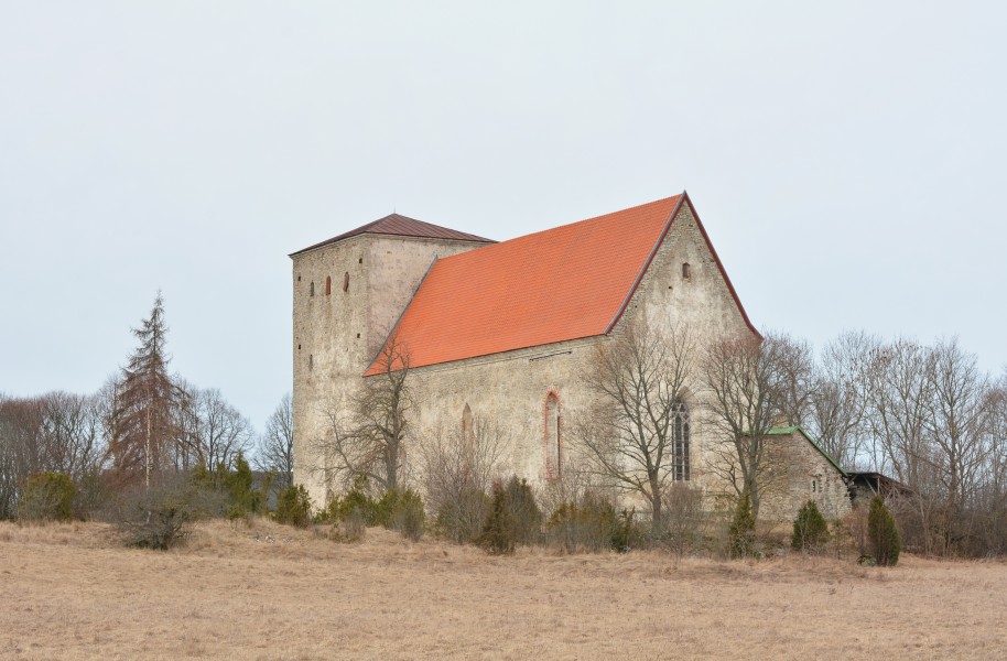 Pöide kirik*