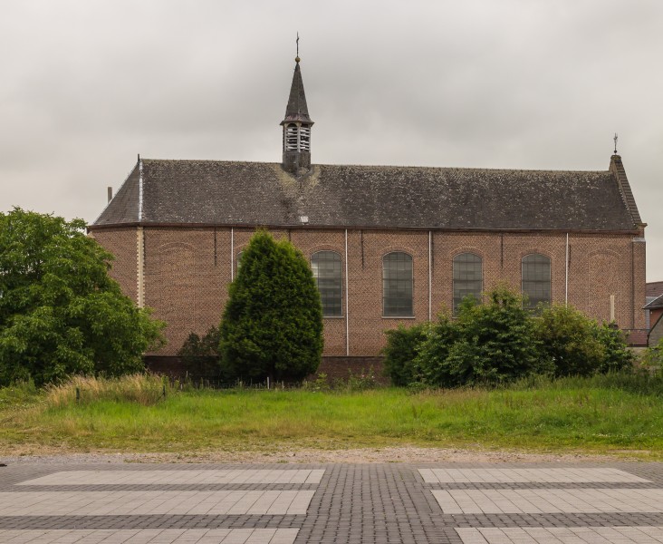 Paterskerk in Rekem (deelgemeente) van Lanaken provincie Limburg in België 03