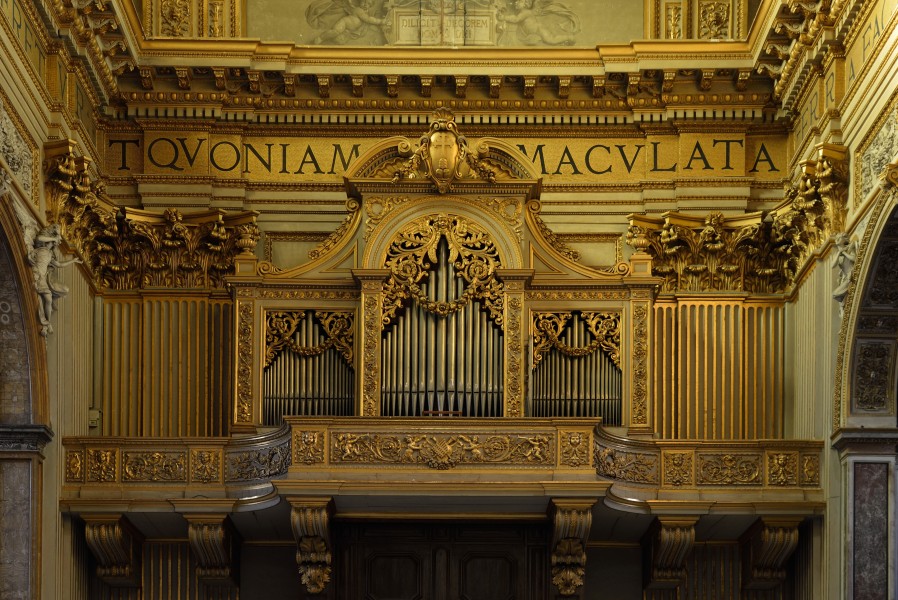 Pipe organ of Sant'Andrea della Valle (Rome)