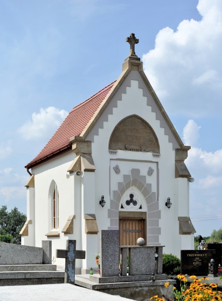 PL-Mielec, osiedle Rzochów kaplica grobowa Sękowskich 2013-07-05--11-16-30-002