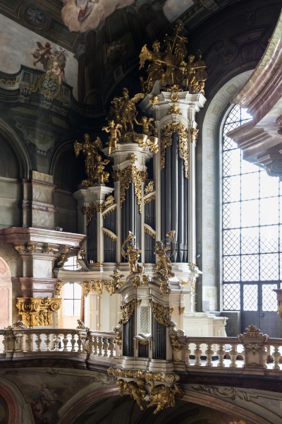 Praha St. Nicholas Church Organ 01