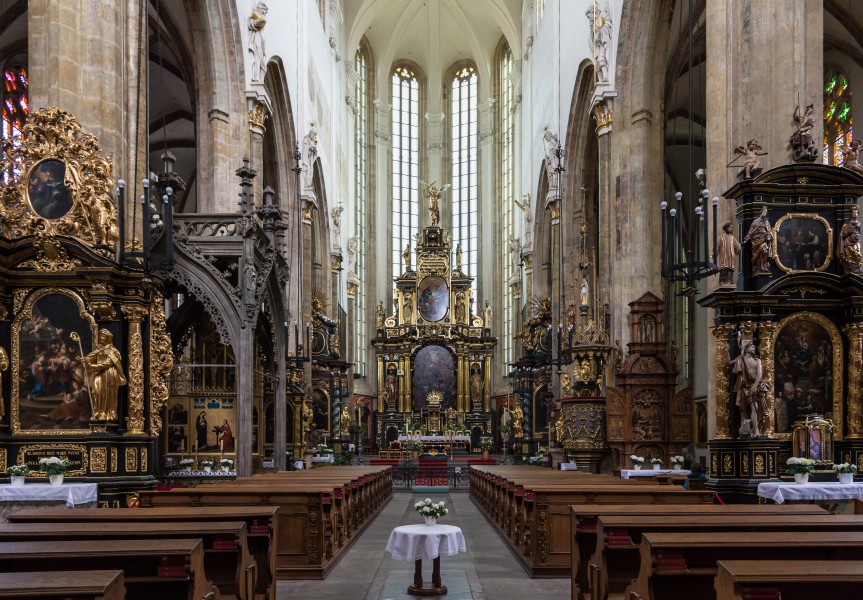 Praha Týn Church Interior 02