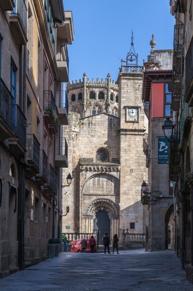 Rúa e Catedral de Ourense. Galiza. Galicia. Eue-2