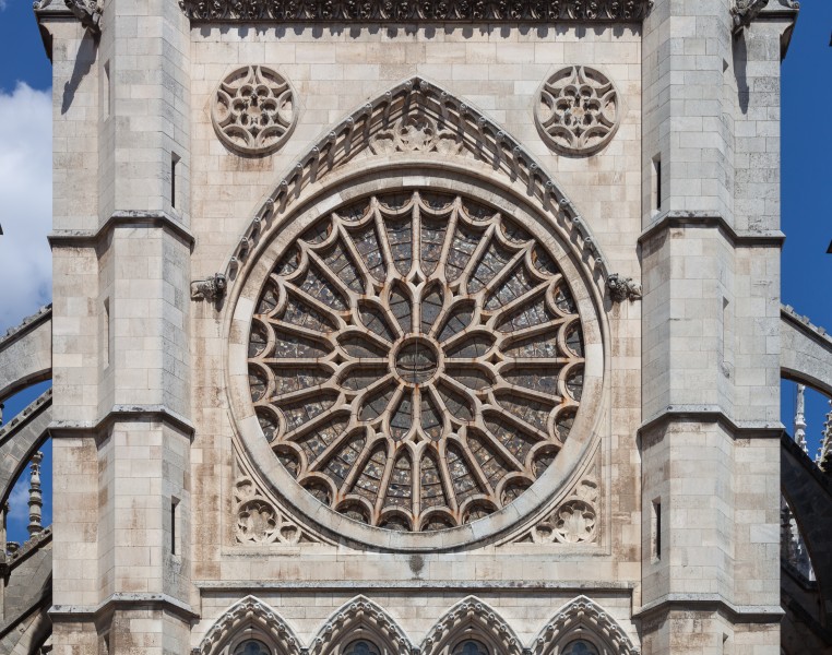 Rosetón da Catedral de León. España-34