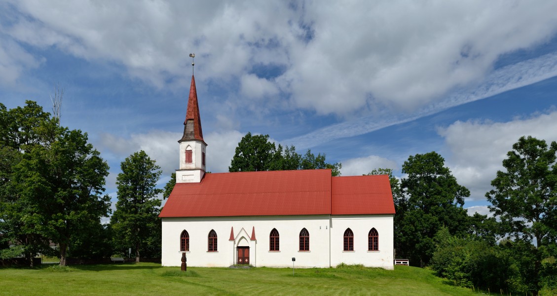 Saarde kirik