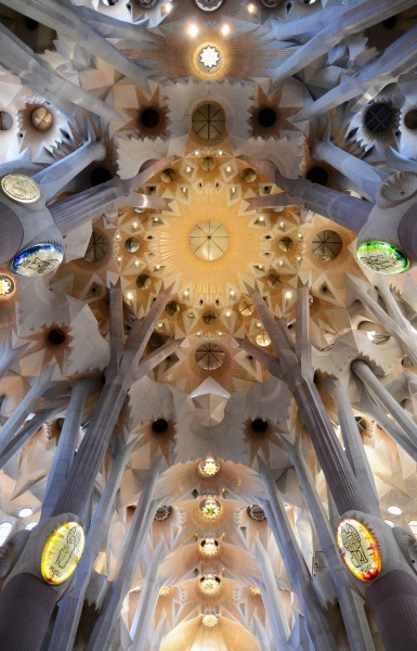 Sagrada Familia March 2015-2a