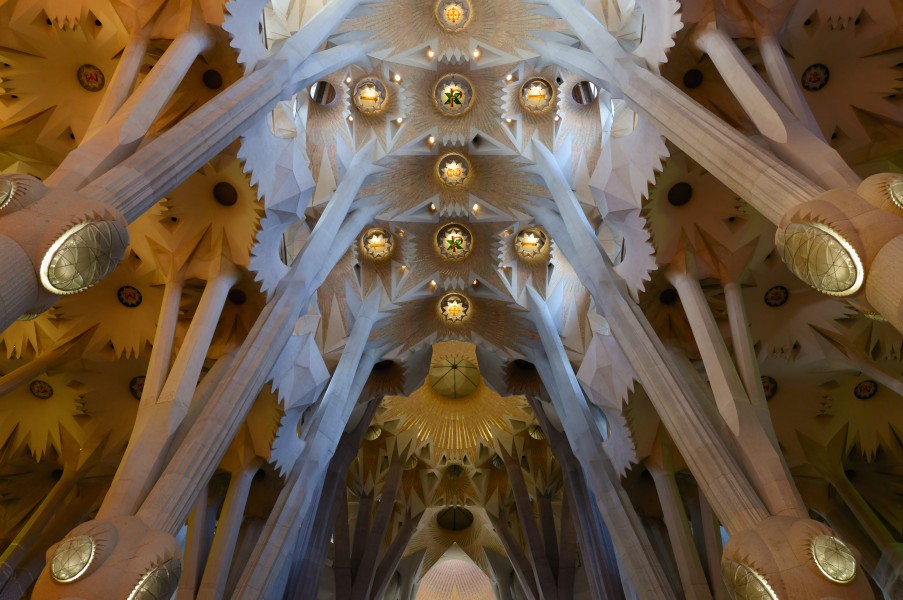 Sagrada Familia March 2015-3a
