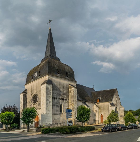 Saint Saturnin church of Poulaines 01