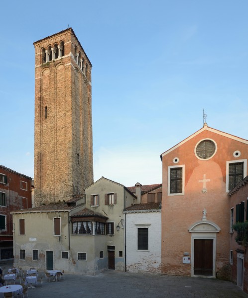 San Giacomo dell Orio facciata ovest con campanile