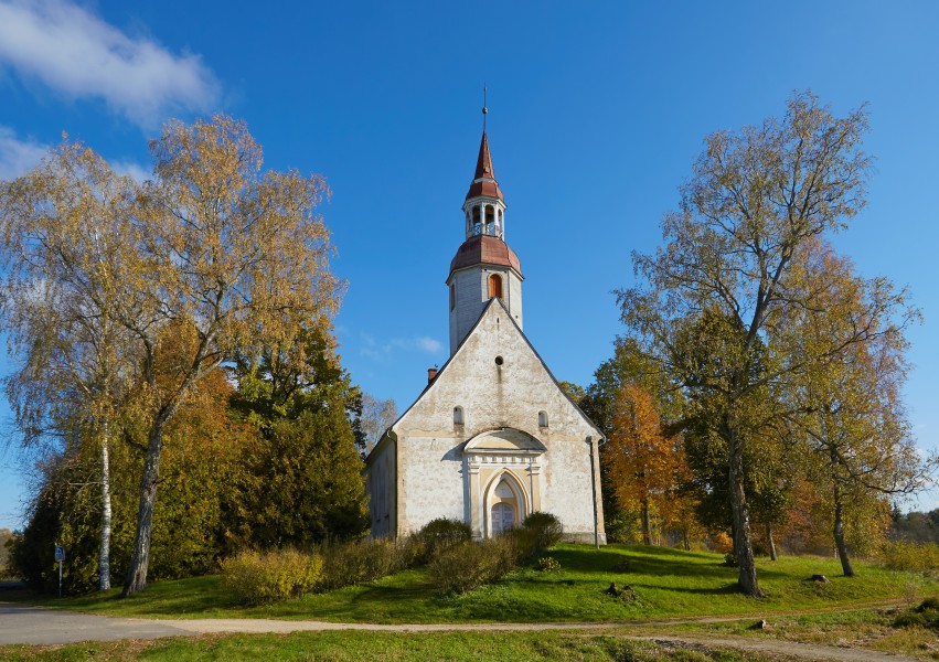 Sangaste kirik 2014-1