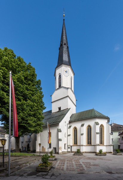 Sankt Veit an der Glan Stadtpfarrkirche hl Dreifaltigkeit SO-Ansicht 18052018 3301
