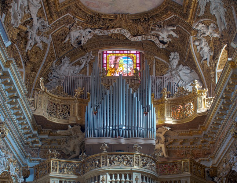 Santa Maria della Vittoria in Rome - pipe organ HDR