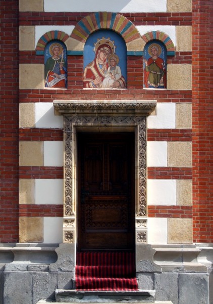 Sinaia monastery - entrance