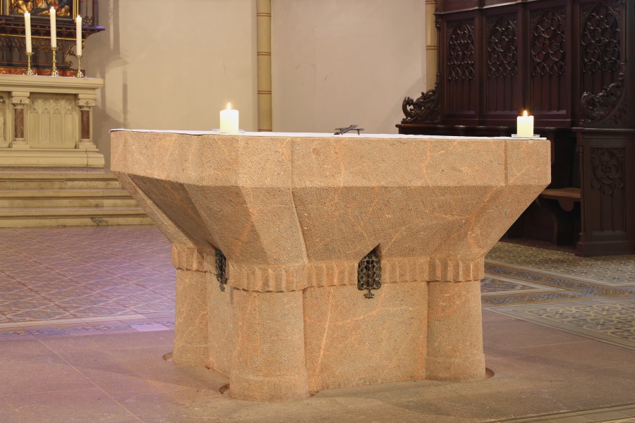 St Sophien Hamburg-Barmbek Innen Altar 2