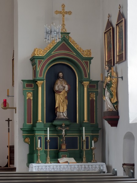 Strullendorf-Kirche-Altar-PC110013