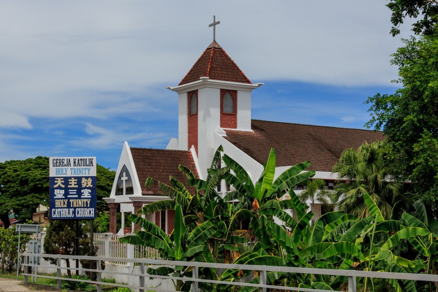 Tawau Sabah Holy-Trinity-Catholic-Church-01