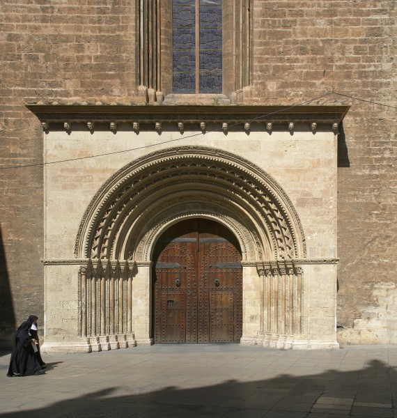 Valencia - cathedral (Porta Almoina)