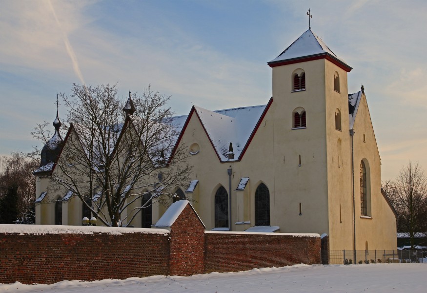 Weisse Weihnachten in Duennwald - Nikolauskirche 02
